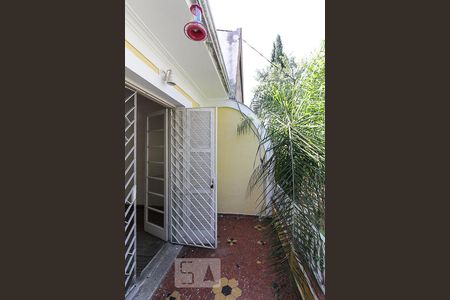 Casa à venda com 300m², 3 quartos e 6 vagas Casa à venda com 300m², 3 quartos e 6 vagasvaranda suite