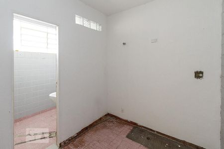 Casa à venda com 300m², 3 quartos e 6 vagas Casa à venda com 300m², 3 quartos e 6 vagasbanheiro suite