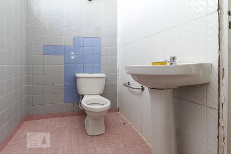 Casa à venda com 300m², 3 quartos e 6 vagas Casa à venda com 300m², 3 quartos e 6 vagasbanheiro suite