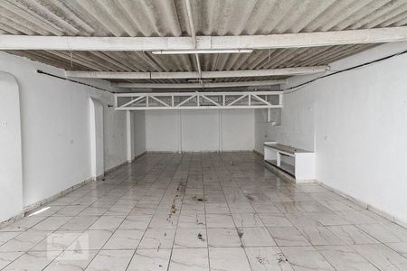 Casa à venda com 300m², 3 quartos e 6 vagas Casa à venda com 300m², 3 quartos e 6 vagasárea de laser