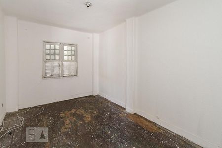 Casa à venda com 300m², 3 quartos e 6 vagas Casa à venda com 300m², 3 quartos e 6 vagasquarto edicula