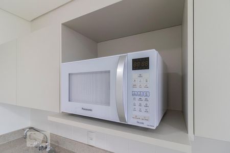 Microondas de kitnet/studio para alugar com 1 quarto, 56m² em Brooklin Paulista, São Paulo