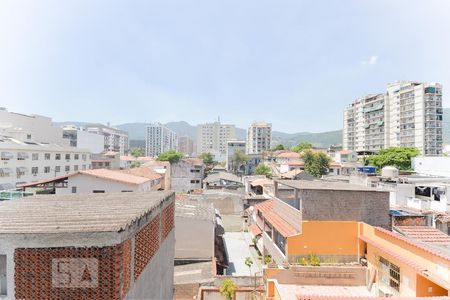 Vista sala de apartamento para alugar com 1 quarto, 45m² em Vila Isabel, Rio de Janeiro