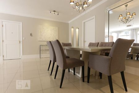 Sala de apartamento à venda com 4 quartos, 150m² em Cerqueira César, São Paulo