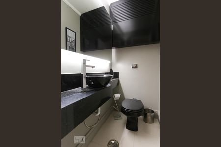 Lavabo de apartamento à venda com 4 quartos, 150m² em Cerqueira César, São Paulo