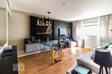 Apartamento para alugar com 70m², 2 quartos e 1 vagaSala