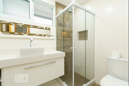 Apartamento à venda com 70m², 2 quartos e 1 vaga Apartamento à venda com 70m², 2 quartos e 1 vagaBanheiro Social