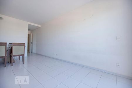 Sala de apartamento para alugar com 2 quartos, 75m² em Jardim da Fonte, Jundiaí