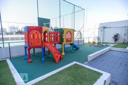 Apartamento para alugar com 75m², 2 quartos e 1 vaga Apartamento para alugar com 75m², 2 quartos e 1 vagaPlayground