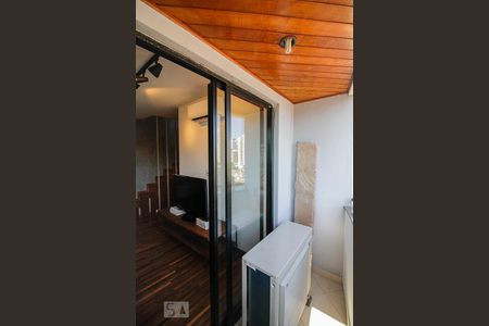 Varanda de apartamento à venda com 2 quartos, 104m² em Vila Ipojuca, São Paulo