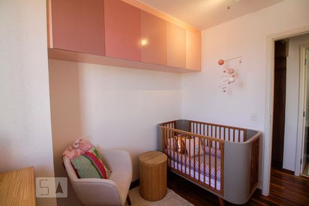 Quarto de apartamento à venda com 2 quartos, 104m² em Vila Ipojuca, São Paulo