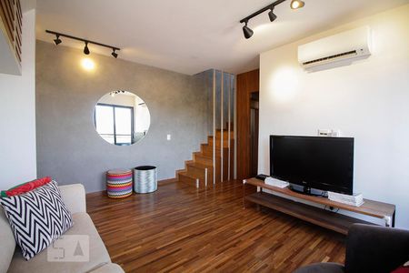 Sala de apartamento à venda com 2 quartos, 104m² em Vila Ipojuca, São Paulo