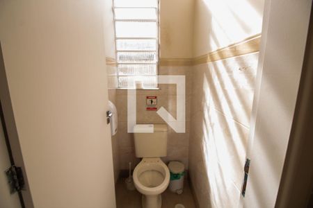 Casa para alugar com 500m², 4 quartos e 2 vagasBanheiro 2