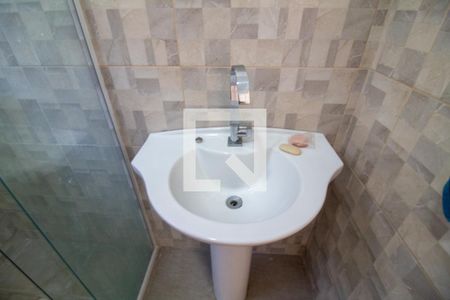 Casa para alugar com 500m², 4 quartos e 2 vagasBanheiro 1