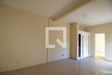 Casa para alugar com 500m², 4 quartos e 2 vagasDependência de Serviço - Sala