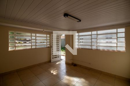 Casa para alugar com 500m², 4 quartos e 2 vagasEscritório