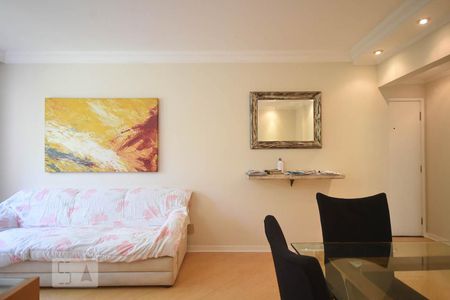 Sala de apartamento para alugar com 3 quartos, 70m² em Vila Andrade, São Paulo