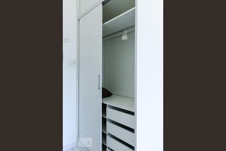 Armário de kitnet/studio para alugar com 1 quarto, 20m² em Botafogo, Rio de Janeiro