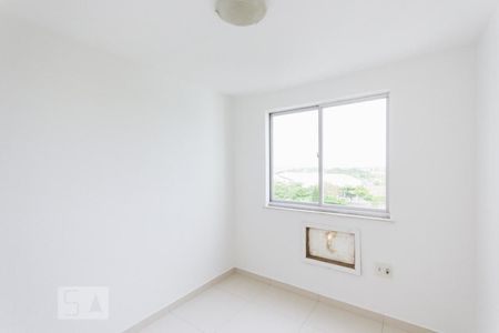 Quarto 1 de apartamento para alugar com 2 quartos, 56m² em Vargem Pequena, Rio de Janeiro