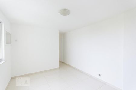 Sala de apartamento para alugar com 2 quartos, 56m² em Vargem Pequena, Rio de Janeiro