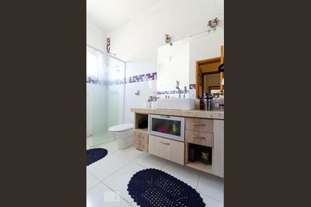 Casa à venda com 311m², 4 quartos e 5 vagas Casa à venda com 311m², 4 quartos e 5 vagasAndar superior - Suíte 1