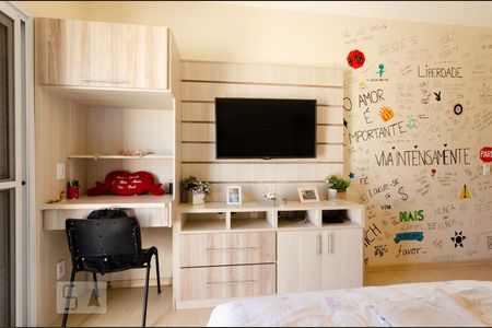 Casa à venda com 311m², 4 quartos e 5 vagas Casa à venda com 311m², 4 quartos e 5 vagasAndar superior - Suíte 2