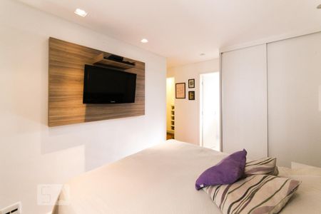 Apartamento para alugar com 84m², 3 quartos e 2 vagas Apartamento para alugar com 84m², 3 quartos e 2 vagasSuíte