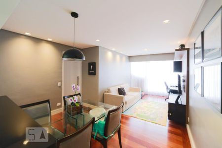 Sala de apartamento para alugar com 3 quartos, 84m² em Jardim Itapeva, São Paulo