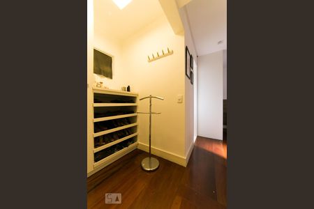 Apartamento para alugar com 84m², 3 quartos e 2 vagas Apartamento para alugar com 84m², 3 quartos e 2 vagasSuíte