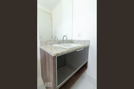 Banheiro de apartamento para alugar com 2 quartos, 153m² em Jardim Dom Bosco, São Paulo