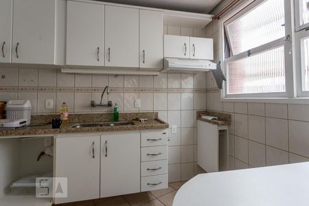 Apartamento à venda com 98m², 2 quartos e 2 vagas Apartamento à venda com 98m², 2 quartos e 2 vagasCozinha