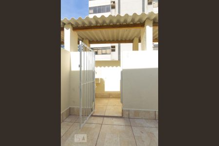 Studio para alugar com 30m², 1 quarto e sem vaga Studio para alugar com 30m², 1 quarto e sem vagaÁrea de serviço