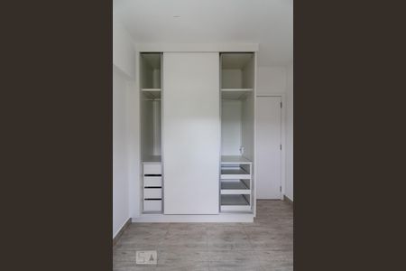 Suíte 1 de apartamento para alugar com 3 quartos, 98m² em Alphaville Empresarial, Barueri