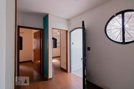 Casa à venda com 80m², 2 quartos e 1 vagaCorredor Quartos