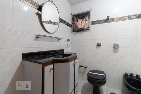 Apartamento para alugar com 108m², 3 quartos e 2 vagas Apartamento para alugar com 108m², 3 quartos e 2 vagasBanheiro social