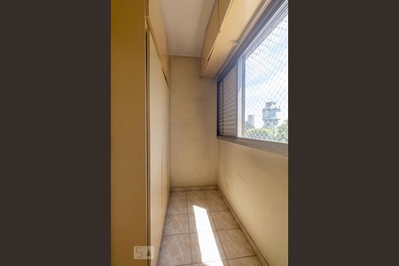 Apartamento para alugar com 108m², 3 quartos e 2 vagas Apartamento para alugar com 108m², 3 quartos e 2 vagasQuarto de serviço