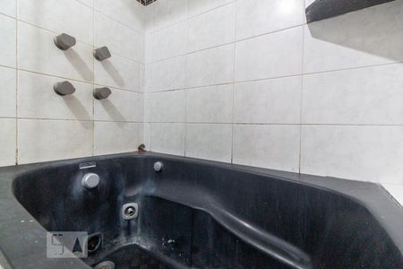 Apartamento para alugar com 108m², 3 quartos e 2 vagas Apartamento para alugar com 108m², 3 quartos e 2 vagasBanheiro social