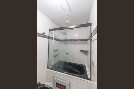 Apartamento para alugar com 108m², 3 quartos e 2 vagas Apartamento para alugar com 108m², 3 quartos e 2 vagasBanheiro social