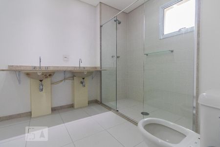 Apartamento para alugar com 223m², 4 quartos e 4 vagas Apartamento para alugar com 223m², 4 quartos e 4 vagasBanheiro - Suíte Master