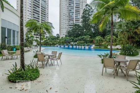 Apartamento para alugar com 223m², 4 quartos e 4 vagas Apartamento para alugar com 223m², 4 quartos e 4 vagasPiscina