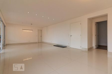Sala de apartamento para alugar com 4 quartos, 223m² em Jardim Marajoara, São Paulo