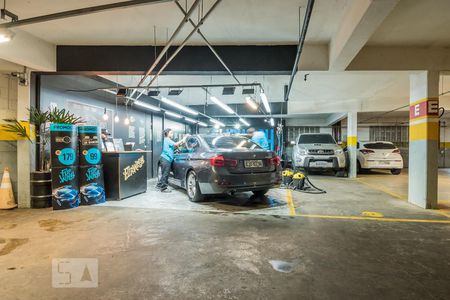 Apartamento para alugar com 223m², 4 quartos e 4 vagas Apartamento para alugar com 223m², 4 quartos e 4 vagasEspaço para lavagem de carros