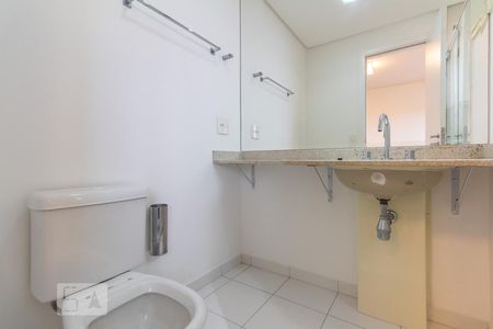 Banheiro - Suíte 1 de apartamento para alugar com 4 quartos, 223m² em Jardim Marajoara, São Paulo