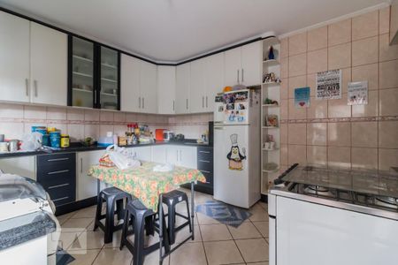 Casa à venda com 167m², 3 quartos e 2 vagas Casa à venda com 167m², 3 quartos e 2 vagasCozinha