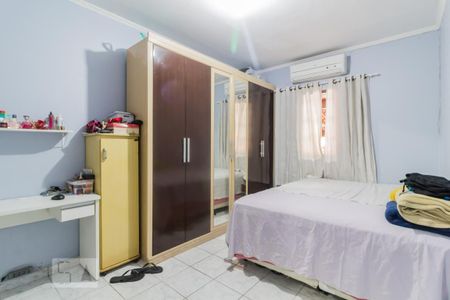 Casa à venda com 167m², 3 quartos e 2 vagas Casa à venda com 167m², 3 quartos e 2 vagasSuíte