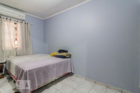 Casa à venda com 167m², 3 quartos e 2 vagas Casa à venda com 167m², 3 quartos e 2 vagasSuíte