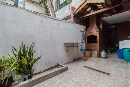 Casa à venda com 167m², 3 quartos e 2 vagas Casa à venda com 167m², 3 quartos e 2 vagasQuintal