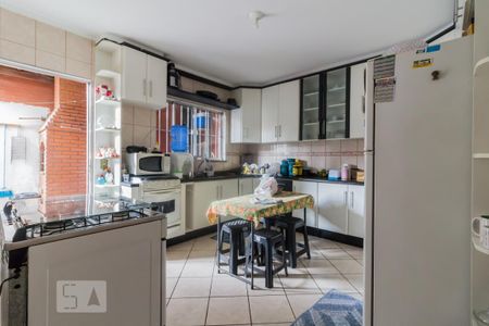 Casa à venda com 167m², 3 quartos e 2 vagas Casa à venda com 167m², 3 quartos e 2 vagasCozinha