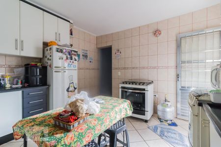 Casa à venda com 167m², 3 quartos e 2 vagas Casa à venda com 167m², 3 quartos e 2 vagasCozinha