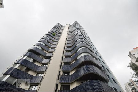 Apartamento para alugar com 117m², 3 quartos e 3 vagasFachada